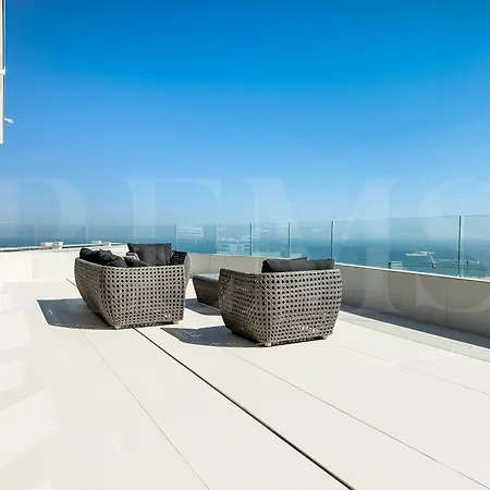 公寓 Seaview Gem With Terrace, Hot Tub And Pool Rems