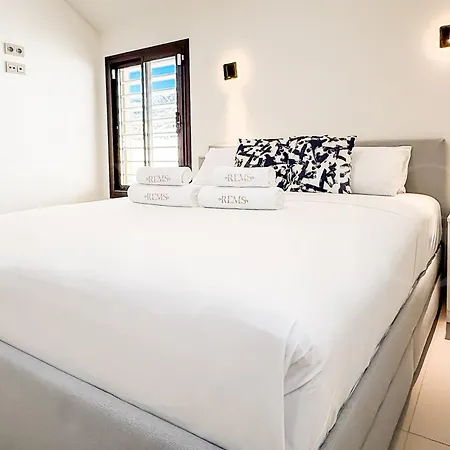 Seaview Gem With Terrace, Hot Tub And Pool Rems *