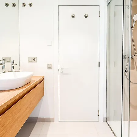 Seaview Gem With Terrace, Hot Tub And Pool Rems *