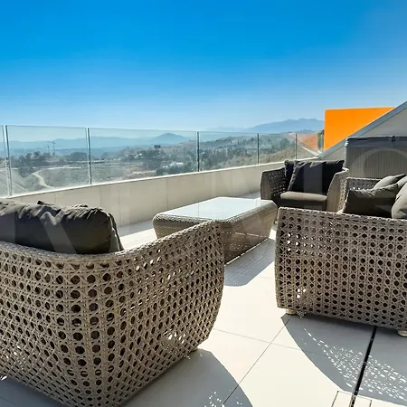 Seaview Gem With Terrace, Hot Tub And Pool Rems 公寓 丰希罗拉