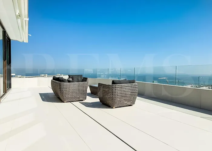 Apartament Seaview Gem With Terrace, Hot Tub And Pool Rems