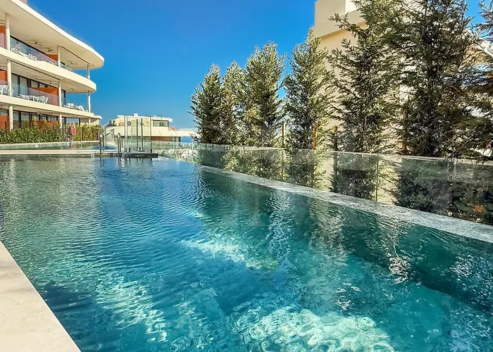 Seaview Gem With Terrace, Hot Tub And Pool Rems Apartament *