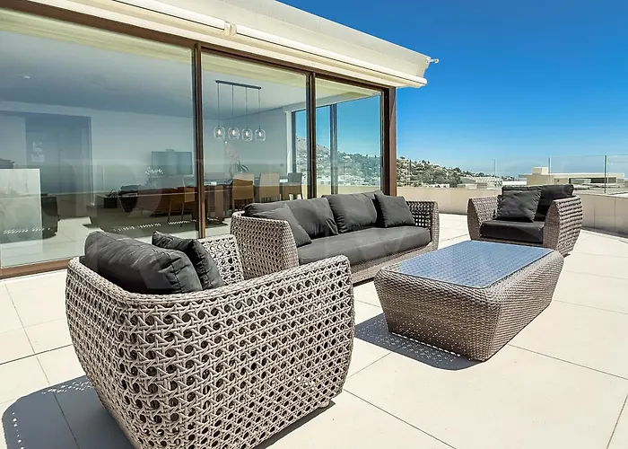 Seaview Gem With Terrace, Hot Tub And Pool Rems Apartament Fuengirola