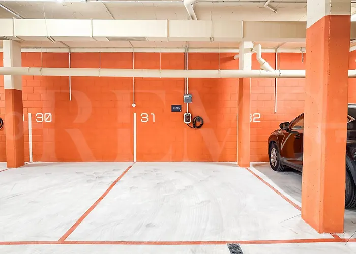 Seaview Gem With Terrace, Hot Tub And Pool Rems